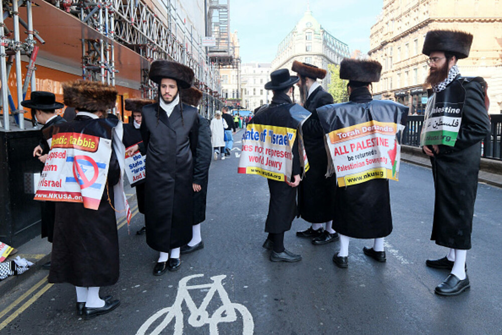 Proteste la Londra. Zeci de mii de oameni cer ”o pace justă