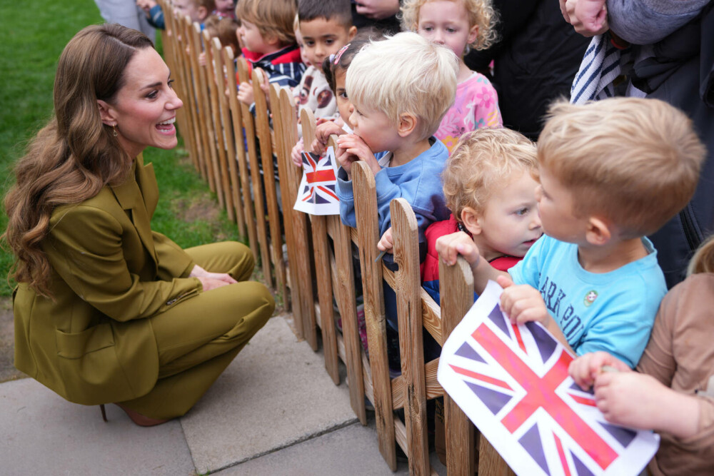 Kate Middleton, întâlnire emoționantă cu mamele din Oxford. Ce mesaj a transmis despre familie. FOTO - Imaginea 22