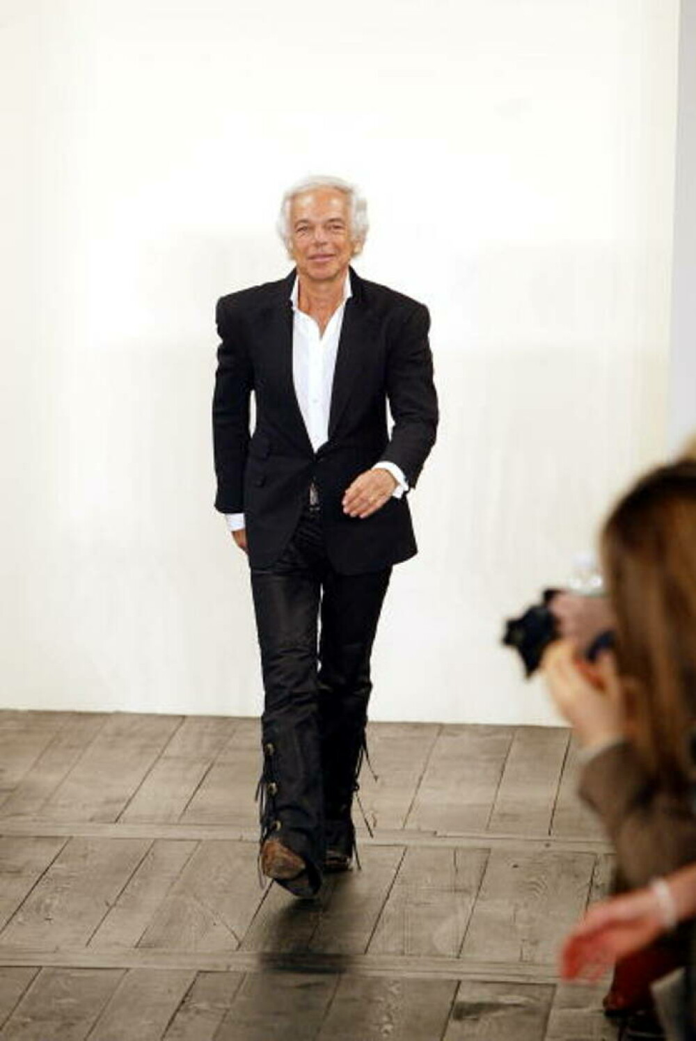 Ralph Lauren împlinește 86 de ani. Designerul a pornit de la cravate și a construit un imperiu global al eleganței. FOTO - Imaginea 2