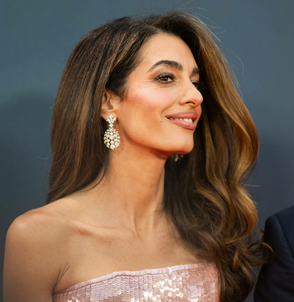 Amal și George Clooney au făcut senzație pe covorul roșu la Londra. Cuplul a atras toate privirile. GALERIE FOTO - Imaginea 20