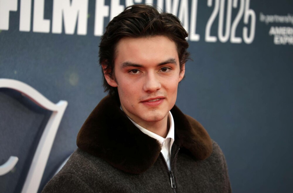 O întâlnire „de groază”. Un cuplul celebru a fost surprins printre clovni la Halloween Horror Nights - Imaginea 23