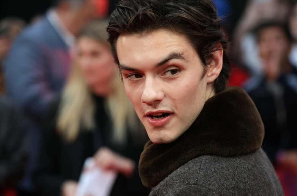 O întâlnire „de groază”. Un cuplul celebru a fost surprins printre clovni la Halloween Horror Nights - Imaginea 24