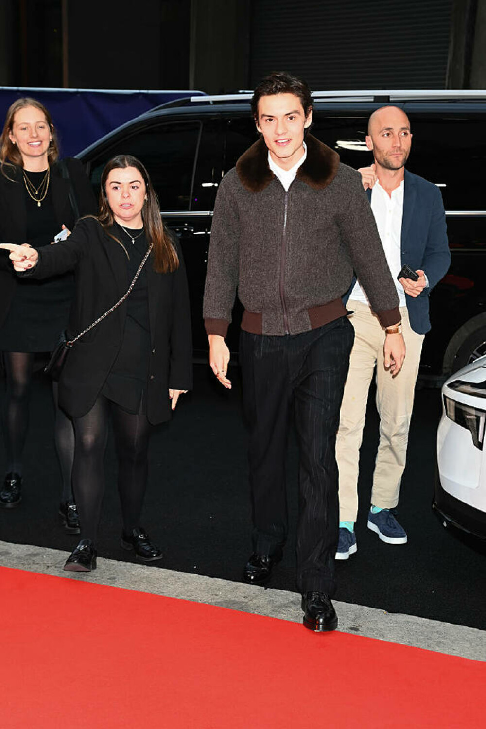 O întâlnire „de groază”. Un cuplul celebru a fost surprins printre clovni la Halloween Horror Nights - Imaginea 26