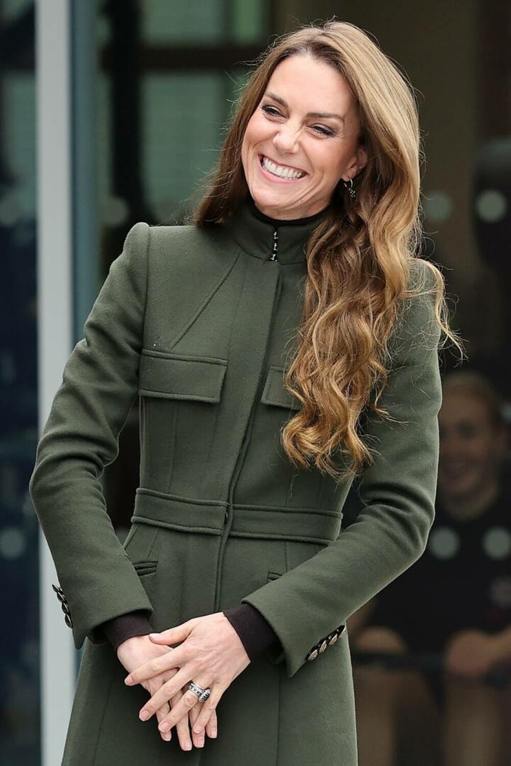 Kate Middleton, vizită surpriză în Irlanda de Nord. Prințesa de Wales a testat un exercițiu de salvare al pompierilor. FOTO - Imaginea 3