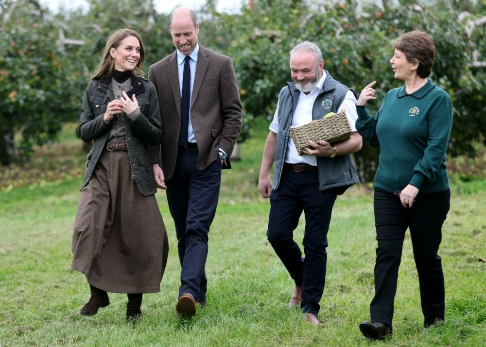 Kate Middleton, vizită surpriză în Irlanda de Nord. Prințesa de Wales a testat un exercițiu de salvare al pompierilor. FOTO - Imaginea 30