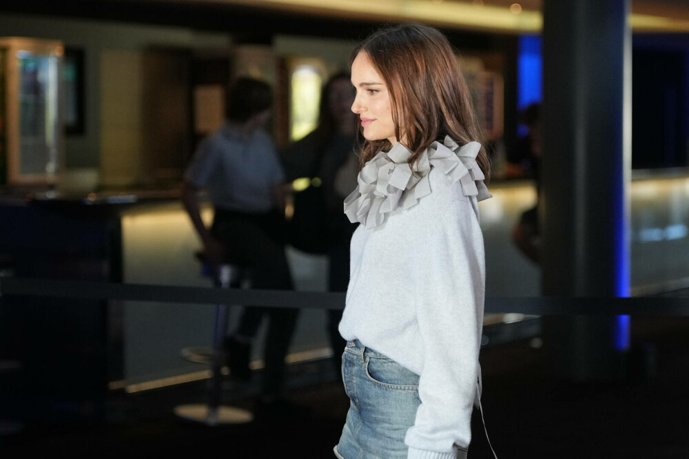 Natalie Portman, apariție îndrăzneață pe străzile din Paris. Ce ținută a purtat. GALERIE FOTO - Imaginea 14