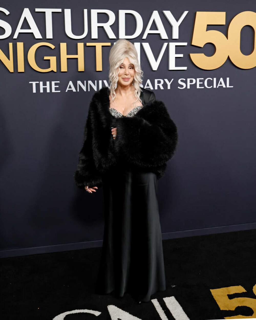 Cher, apariție spectaculoasă la New York alături de iubitul ei cu 40 de ani mai tânăr. Cei doi au atras toate privirile. FOTO - Imaginea 8