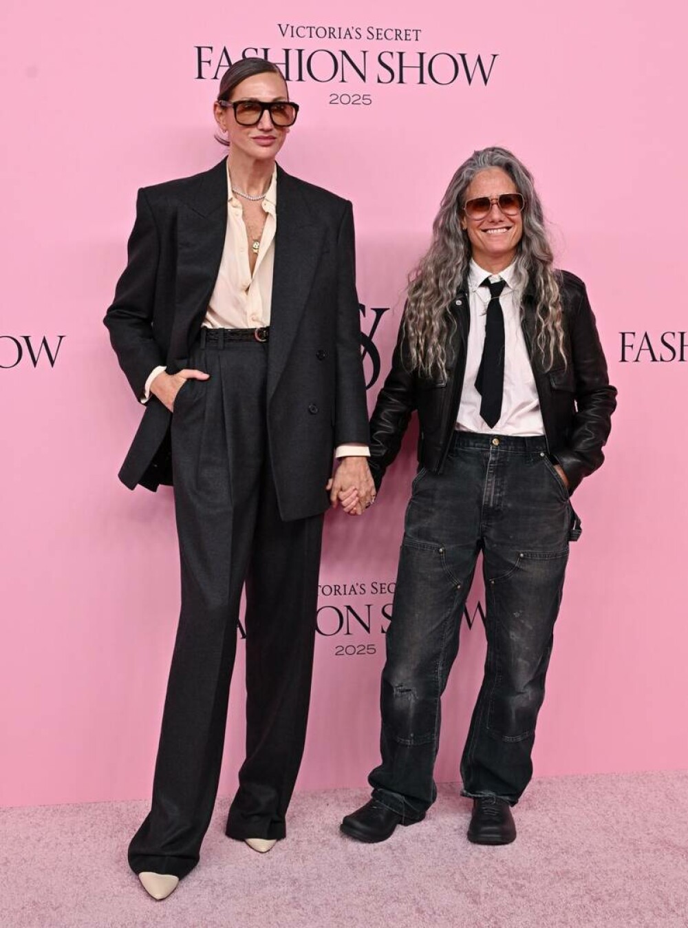 De la Sarah Jessica Parker la Jodie Turner-Smith. Vedetele care au strălucit la show-ul Victoria’s Secret. GALERIE FOTO - Imaginea 1