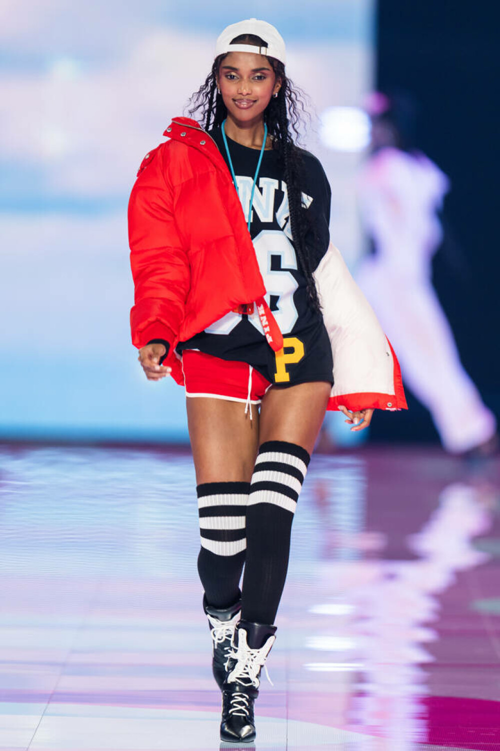 De la Sarah Jessica Parker la Jodie Turner-Smith. Vedetele care au strălucit la show-ul Victoria’s Secret. GALERIE FOTO - Imaginea 30