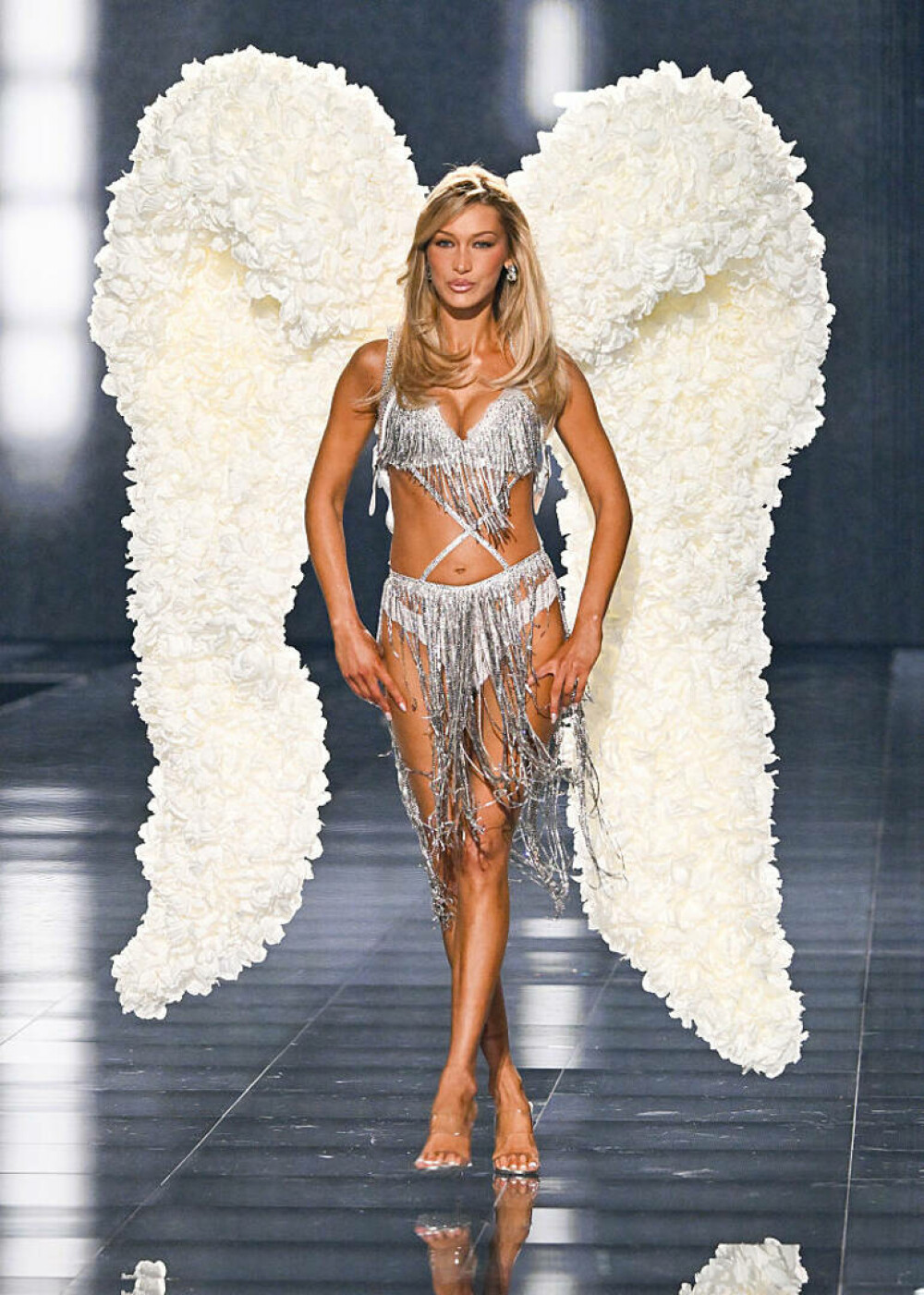 Prezentarea de modă „Victoria’s Secret”, spectacolul anului. Vedete şi supermodele au cucerit podiumul | GALERIE FOTO - Imaginea 17