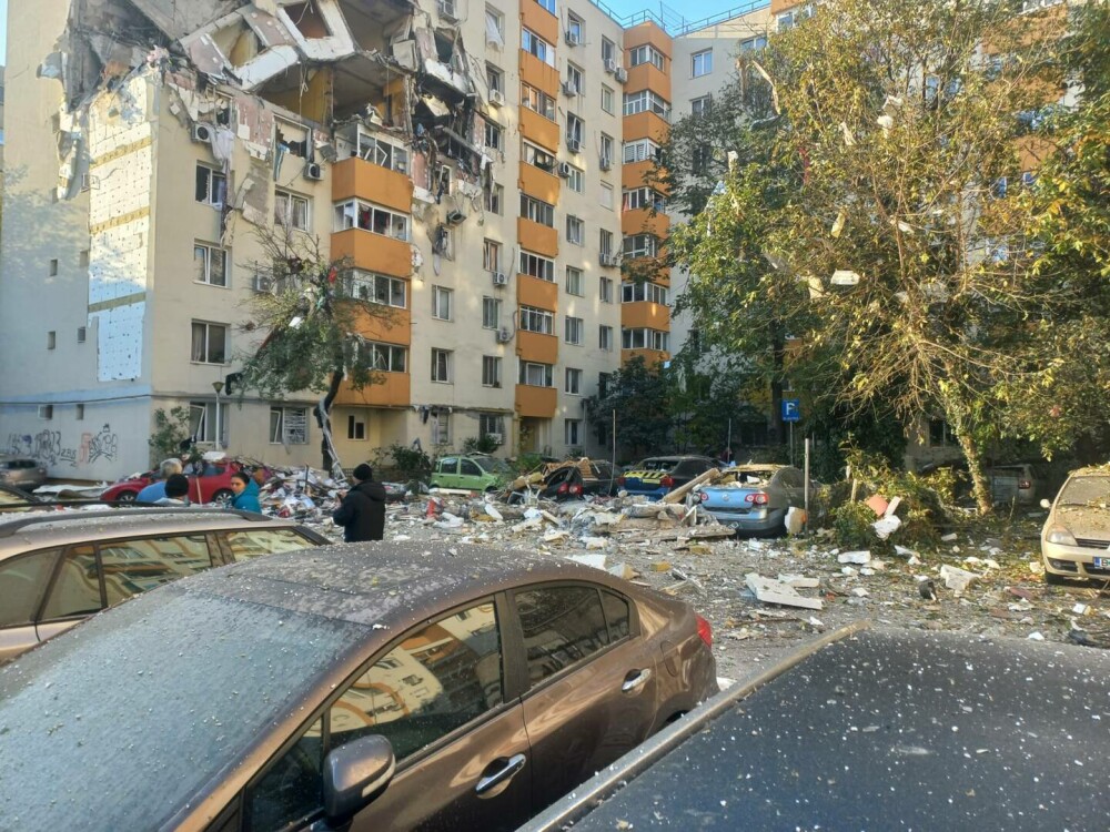 Momentul exploziei devastatoare din Rahova a fost surprins de o cameră de supraveghere dintr-un magazin. FOTO & VIDEO - Imaginea 2