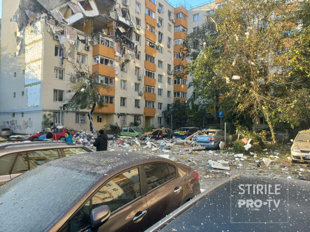 Momentul exploziei devastatoare din Rahova a fost surprins de o cameră de supraveghere dintr-un magazin. FOTO & VIDEO - Imaginea 6