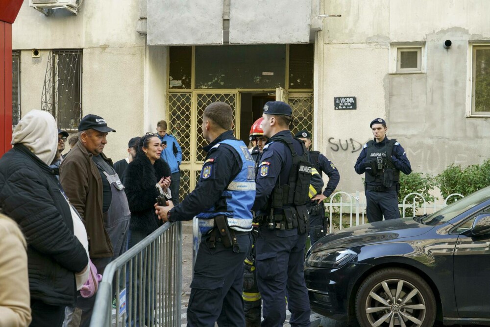 ANIMAȚIE. De ce s-ar fi produs explozia din Rahova la etajele 5 și 6 ale blocului. Prima ipoteză a anchetatorilor - Imaginea 16