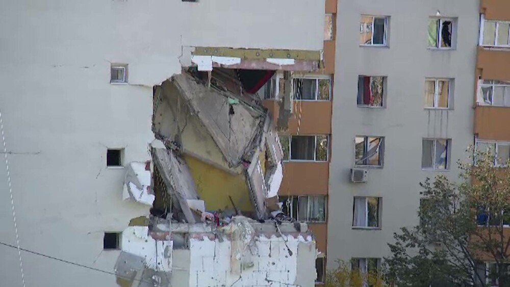 Explozia devastatoare din Rahova. Distrigaz a început reluarea etapizată a alimentării cu gaze - Imaginea 8