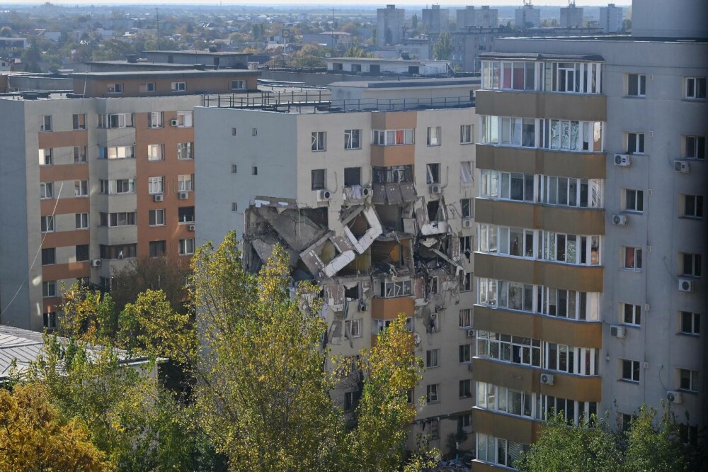 Explozia devastatoare din Rahova. Distrigaz a început reluarea etapizată a alimentării cu gaze - Imaginea 1