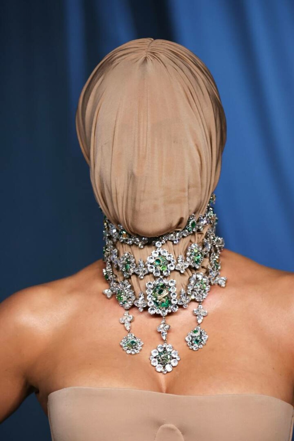 Kim Kardashian, apariție controversată la gala Academy Museum din Los Angeles. GALERIE FOTO - Imaginea 4