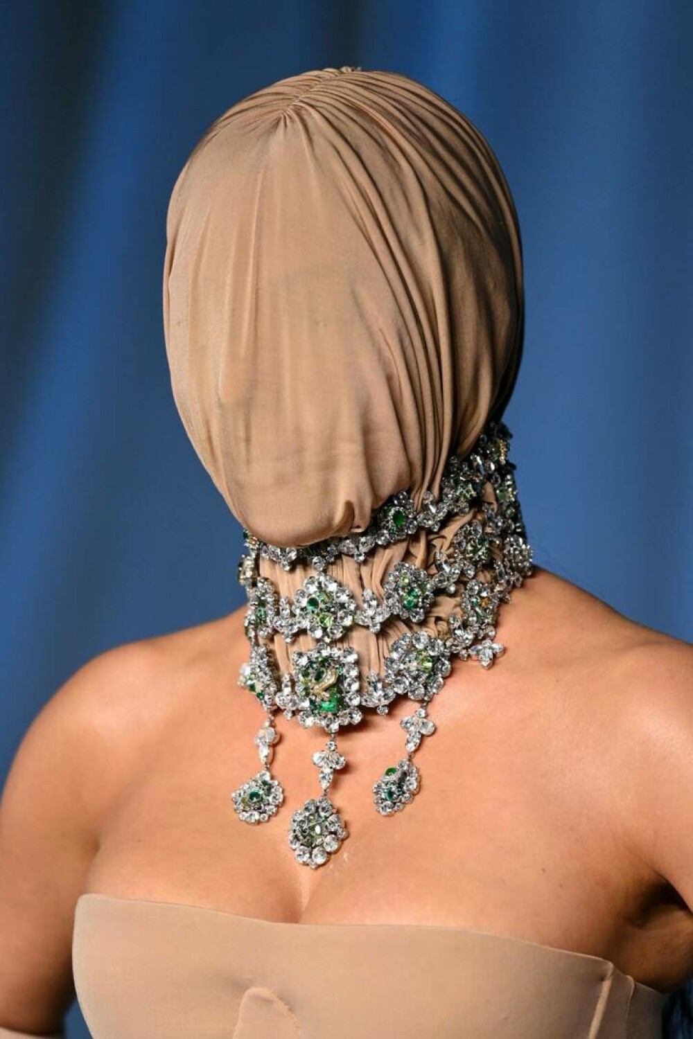 Kim Kardashian, apariție controversată la gala Academy Museum din Los Angeles. GALERIE FOTO - Imaginea 8