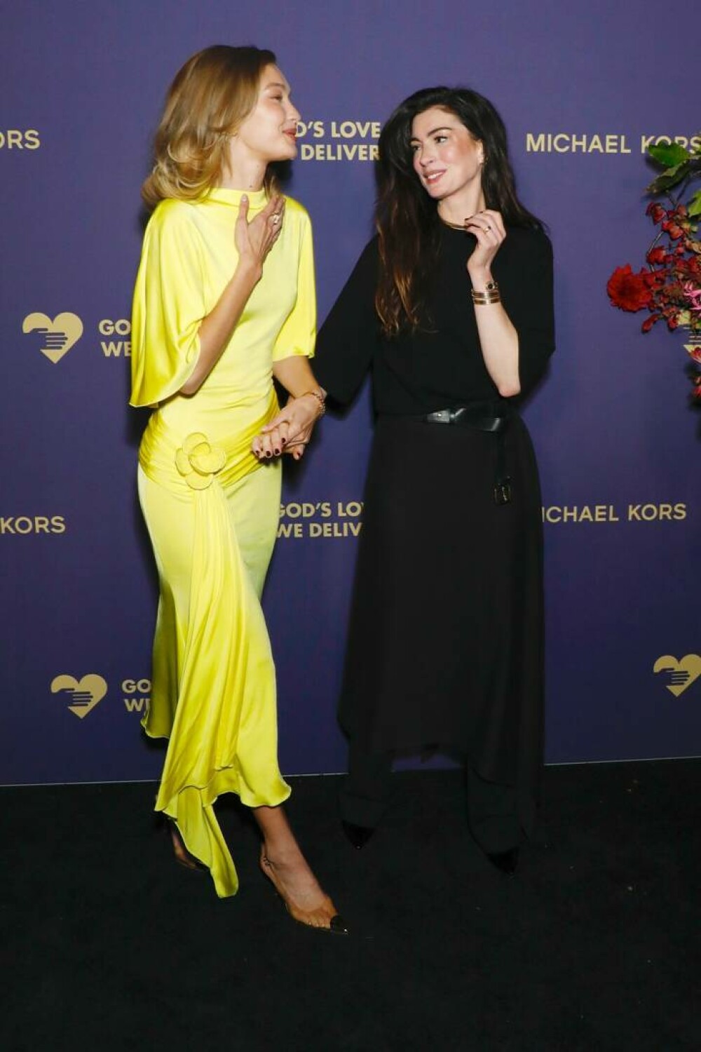 Gigi Hadid, apariție plină de eleganță la Golden Heart Awards 2025. Ce ținută a purtat | GALERIE FOTO - Imaginea 2