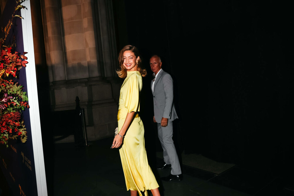 Gigi Hadid, apariție plină de eleganță la Golden Heart Awards 2025. Ce ținută a purtat | GALERIE FOTO - Imaginea 21