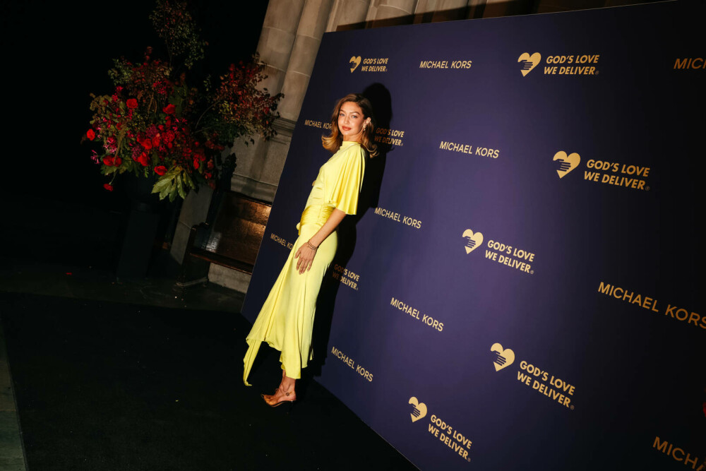 Gigi Hadid, apariție plină de eleganță la Golden Heart Awards 2025. Ce ținută a purtat | GALERIE FOTO - Imaginea 29