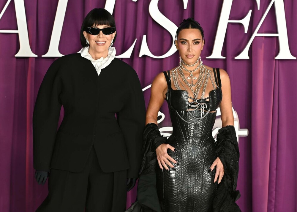 Ținutele îndrăznețe pe care le-a ales Kim Kardashian la petrecerea de ziua ei. Vedeta a împlinit 45 de ani | GALERIE FOTO - Imaginea 4