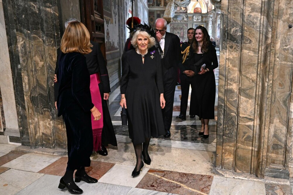 Imagini istorice din Capela Sixtină. Regele Charles și Papa Leon s-au rugat împreună pentru prima dată - Imaginea 2