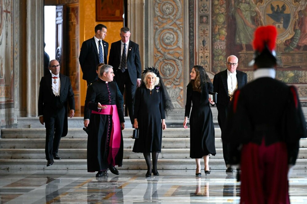 Imagini istorice din Capela Sixtină. Regele Charles și Papa Leon s-au rugat împreună pentru prima dată - Imaginea 6