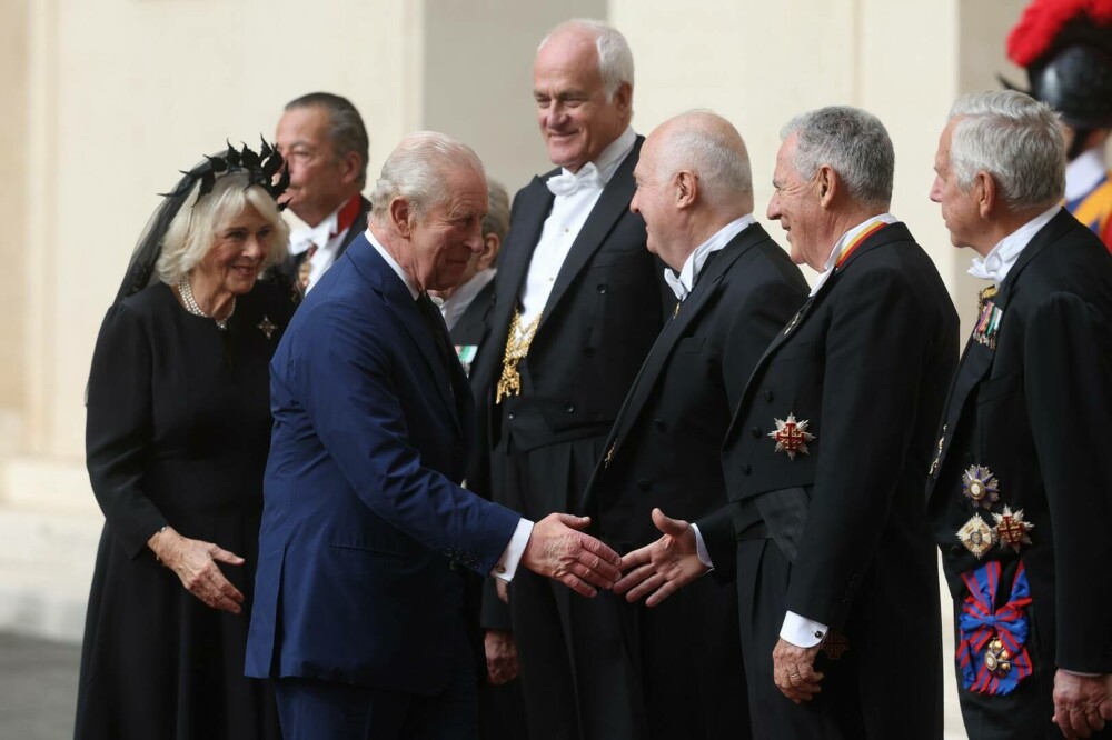 Imagini istorice din Capela Sixtină. Regele Charles și Papa Leon s-au rugat împreună pentru prima dată - Imaginea 19