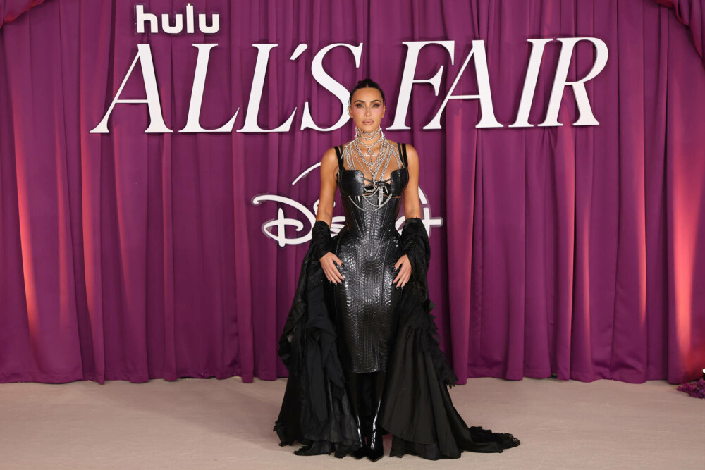 Kim Kardashian, apariție îndrăzneață la premiera serialului All’s Fair din Londra. GALERIE FOTO - Imaginea 2