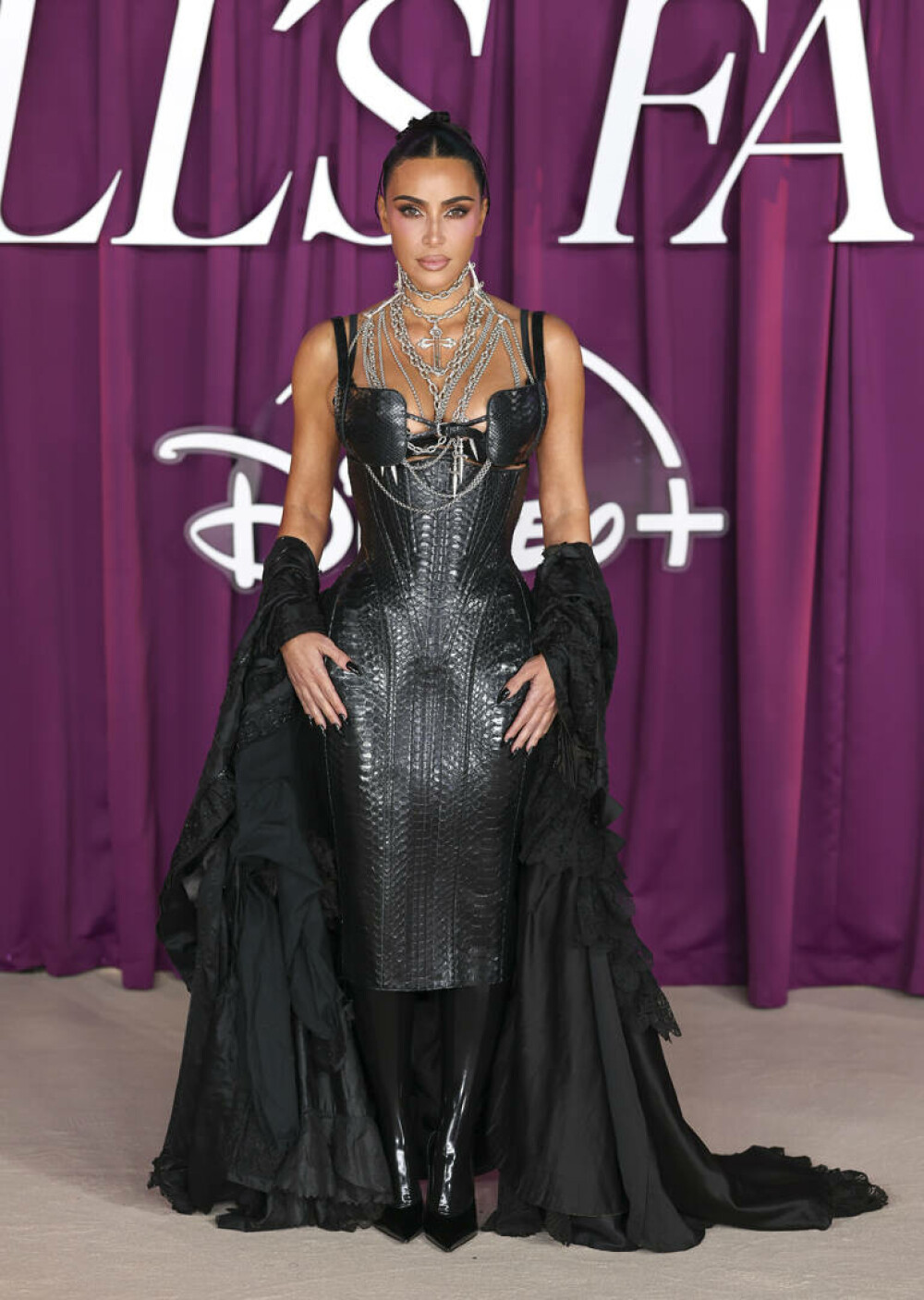 Kim Kardashian, apariție îndrăzneață la premiera serialului All’s Fair din Londra. GALERIE FOTO - Imaginea 11