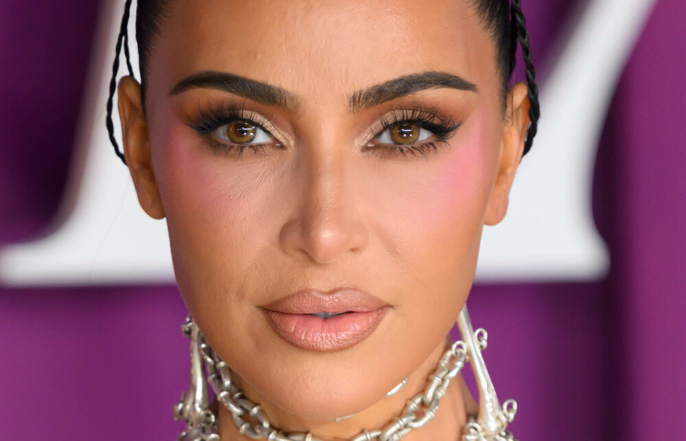 Kim Kardashian, apariție îndrăzneață la premiera serialului All’s Fair din Londra. GALERIE FOTO - Imaginea 21