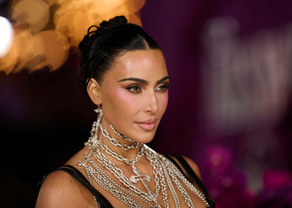 Kim Kardashian, apariție îndrăzneață la premiera serialului All’s Fair din Londra. GALERIE FOTO - Imaginea 38