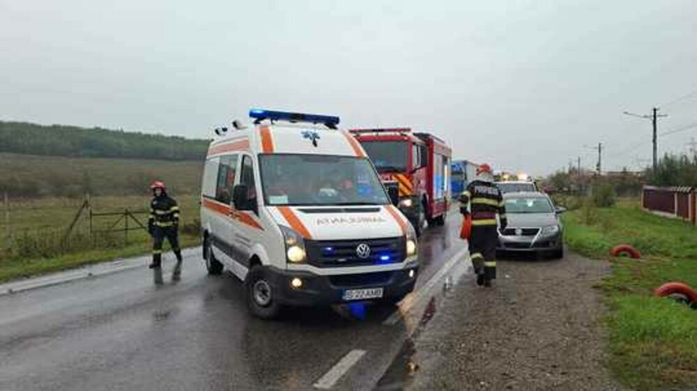 Accident grav pe „drumul morții”. Un TIR a strivit o mașină. Două persoane au decedat. VIDEO - Imaginea 2