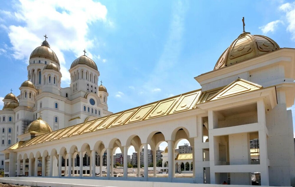 Deutsche Welle scrie despre ”mega” Catedrala Națională. ”Cea mai credincioasă țară din UE, cu cel mai mare deficit bugetar” - Imaginea 37