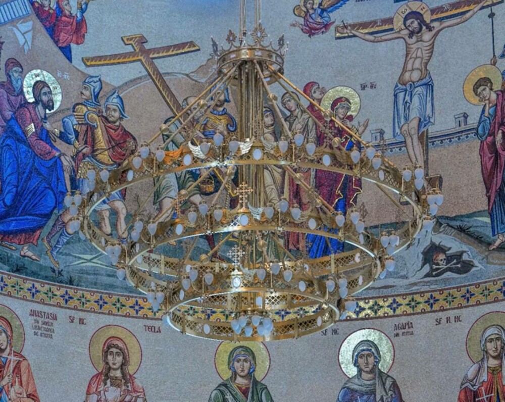 Deutsche Welle scrie despre ”mega” Catedrala Națională. ”Cea mai credincioasă țară din UE, cu cel mai mare deficit bugetar” - Imaginea 40