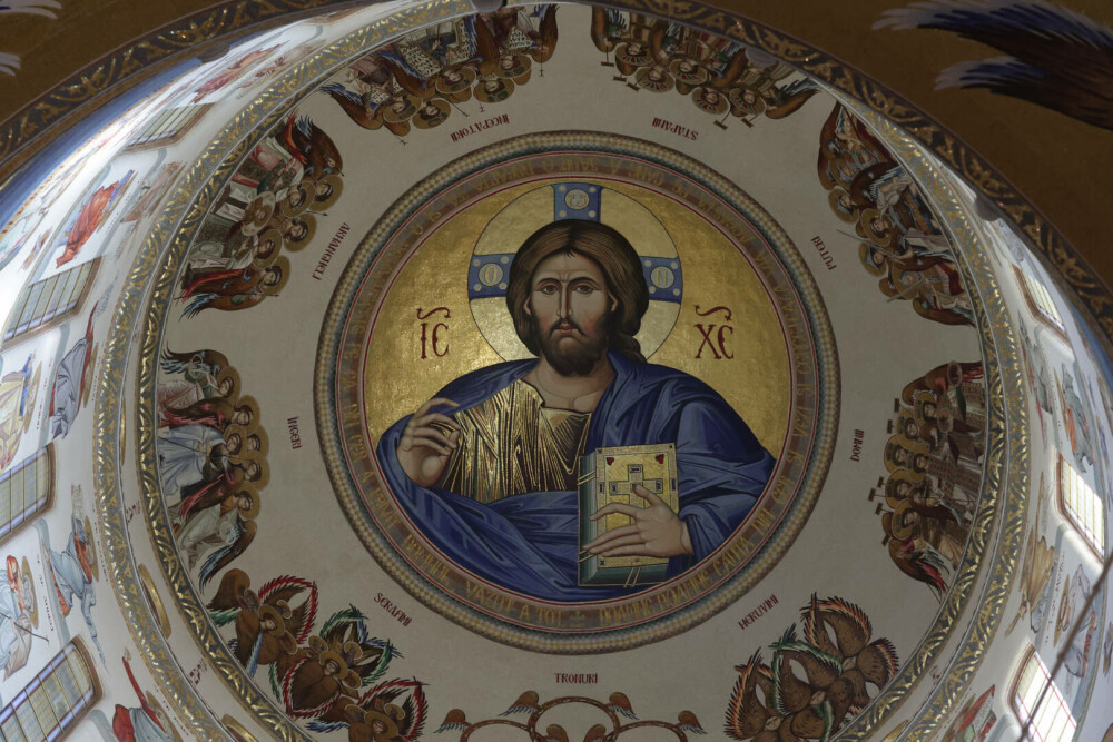 Deutsche Welle scrie despre ”mega” Catedrala Națională. ”Cea mai credincioasă țară din UE, cu cel mai mare deficit bugetar” - Imaginea 28