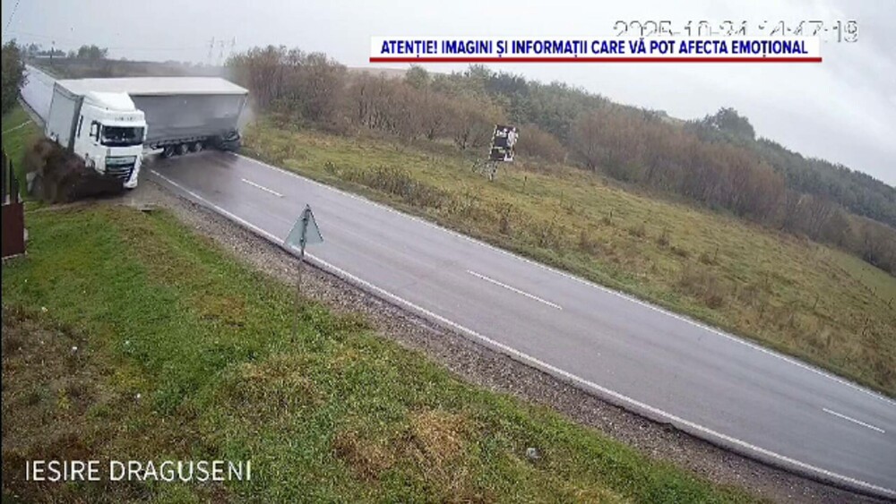 Accident grav pe „drumul morții”. Un TIR a strivit o mașină. Două persoane au decedat. VIDEO - Imaginea 3