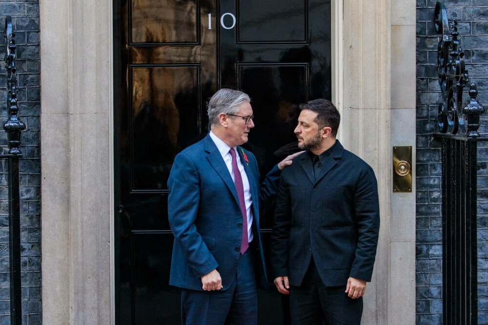 Volodimir Zelenski: „Sancţiunile sunt una dintre cele mai dureroase lovituri pentru Putin” - Imaginea 11