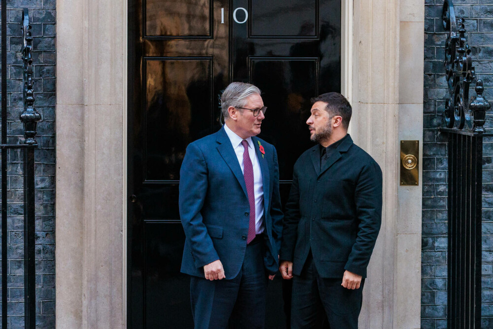 Volodimir Zelenski: „Sancţiunile sunt una dintre cele mai dureroase lovituri pentru Putin” - Imaginea 13