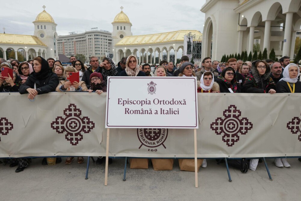 Deutsche Welle scrie despre ”mega” Catedrala Națională. ”Cea mai credincioasă țară din UE, cu cel mai mare deficit bugetar” - Imaginea 11