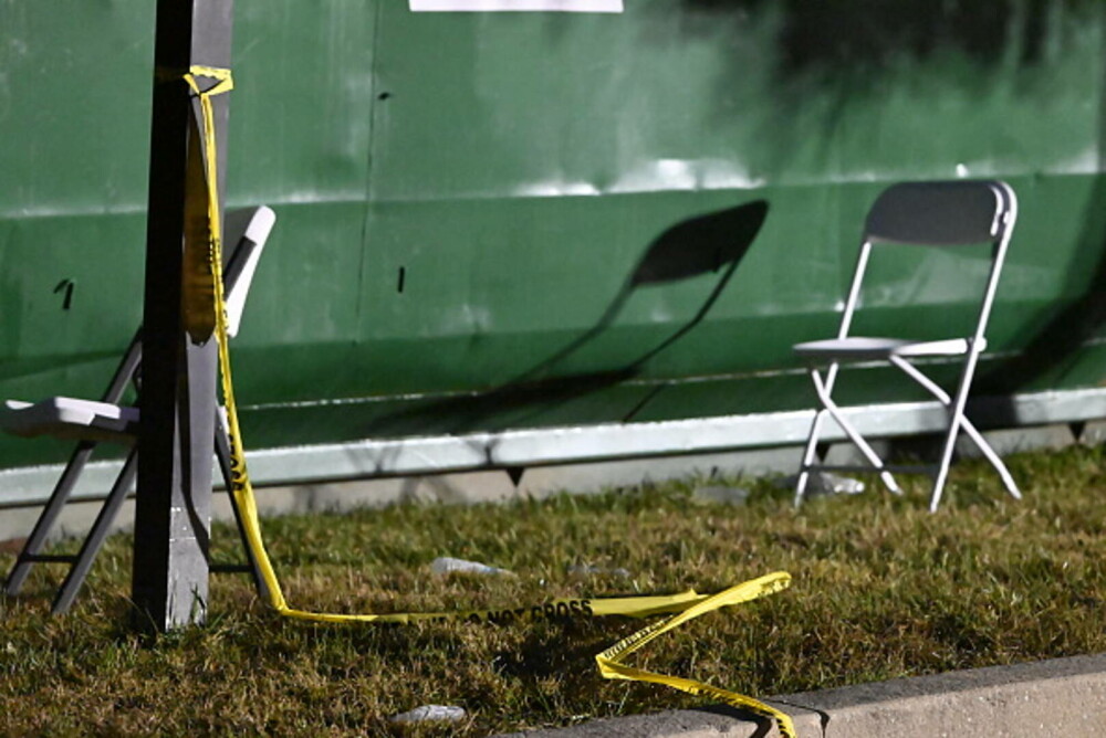 Atac armat la o petrecere studenţească, în SUA. Cel puţin o persoană a murit și alte șase au fost rănite. GALERIE FOTO - Imaginea 21