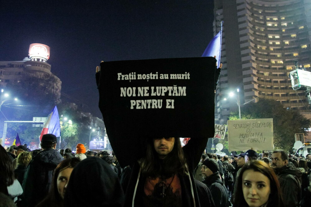 România, la 10 ani de la Colectiv. Lăsați fără Dreptate de Justiție. Vinovați declarați nevinovați, dosare uitate - Imaginea 1