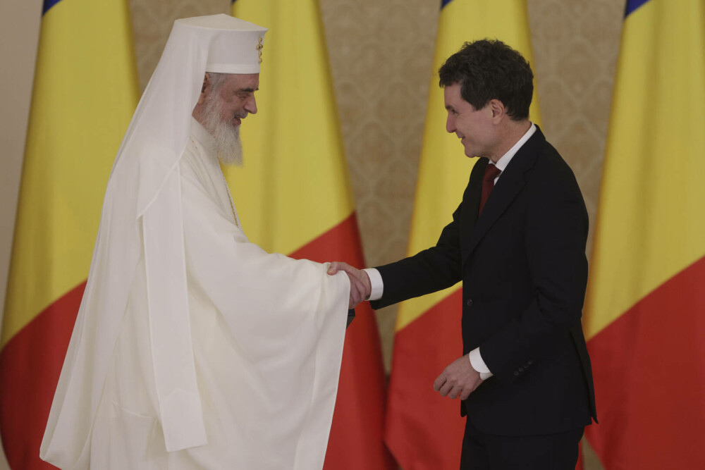 Patriarhul Bartolomeu I, decorat de președintele Nicușor Dan. „Sunteţi un ghid spiritual într-o lume marcată de suferinţă” - Imaginea 5