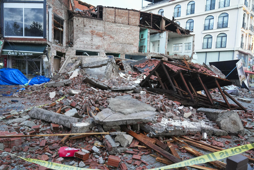 Cutremur puternic în Turcia, luni seară. Unde a lovit și ce magnitudine a avut. FOTO - Imaginea 13