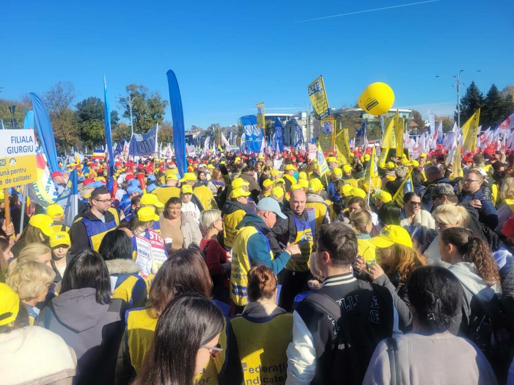 Mii de sindicaliști au protestat în fața Guvernului. „Măsurile luate de Guvernul Bolojan au atins toţi oamenii cinstiţi” - Imaginea 4
