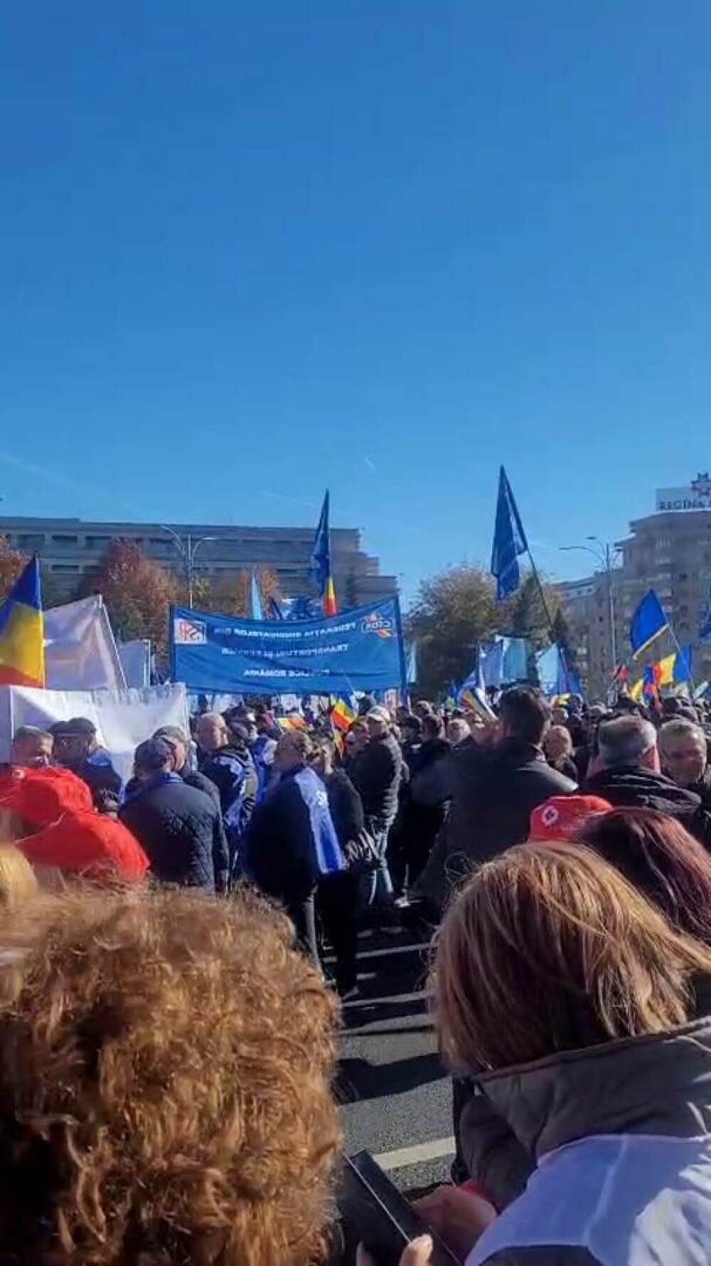 Mii de sindicaliști au protestat în fața Guvernului. „Măsurile luate de Guvernul Bolojan au atins toţi oamenii cinstiţi” - Imaginea 6