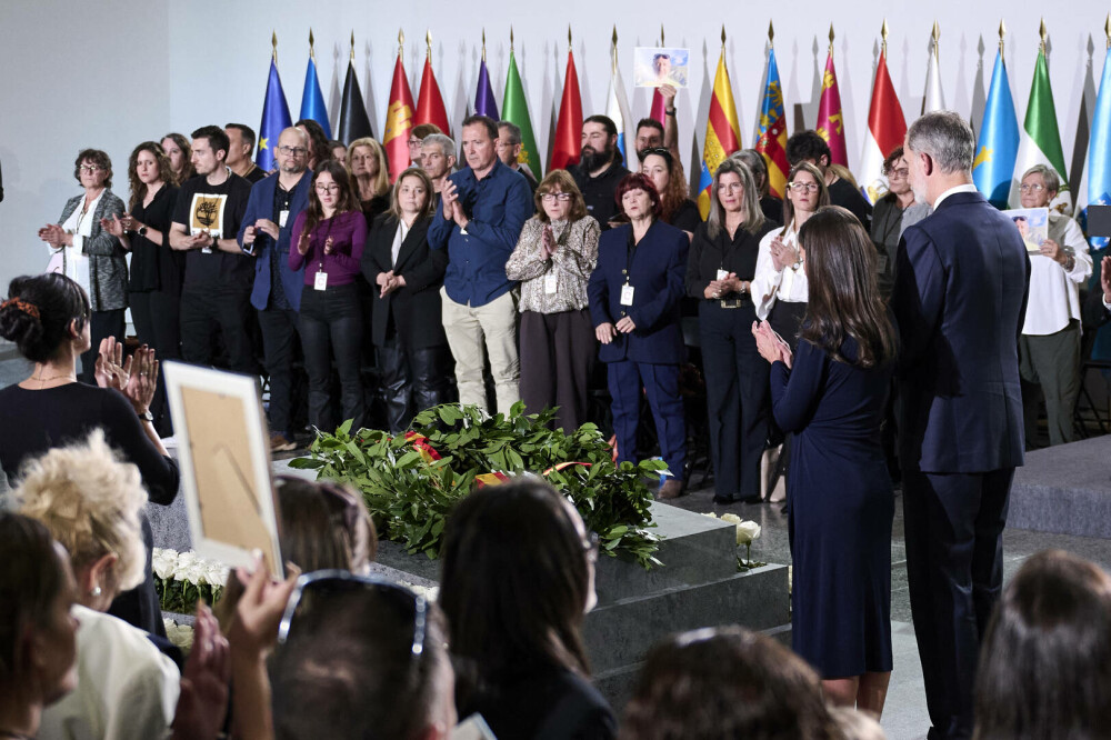 Inundații periculoase în Spania. Apa a pătruns în autobuze și într-un spital din Sevilla. FOTO - Imaginea 2