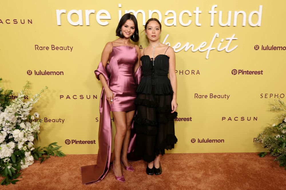 Selena Gomez, apariție spectaculoasă pe covorul roșu. Cu ce ținută a atras toate privirile. GALERIE FOTO - Imaginea 10