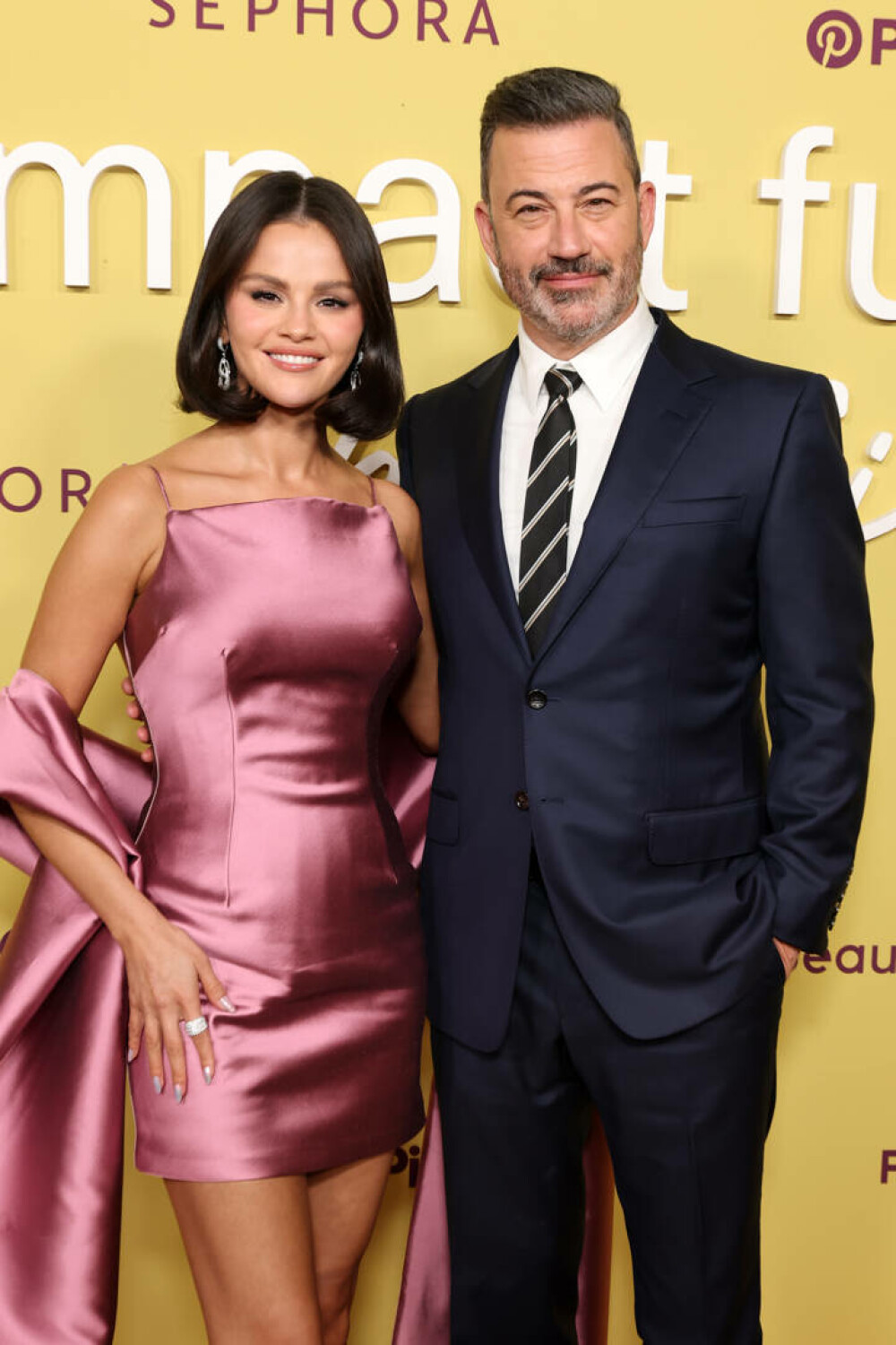 Selena Gomez, apariție spectaculoasă pe covorul roșu. Cu ce ținută a atras toate privirile. GALERIE FOTO - Imaginea 16