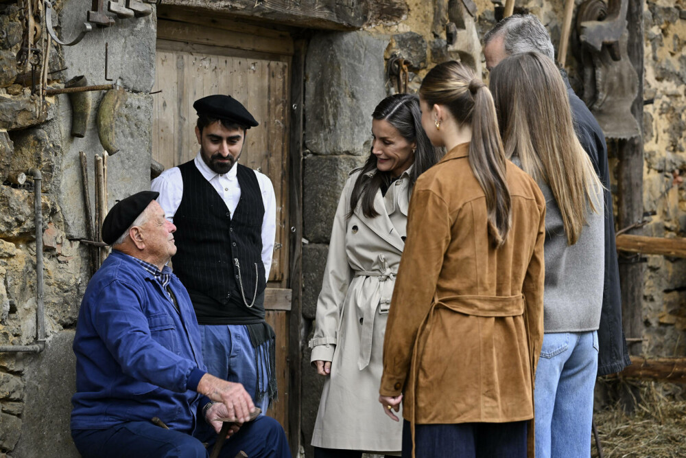 Prințesa Leonor a Spaniei a împlinit 20 de ani. 10 lucruri neștiute despre viitoarea moștenitoare a tronului. GALERIE FOTO - Imaginea 28